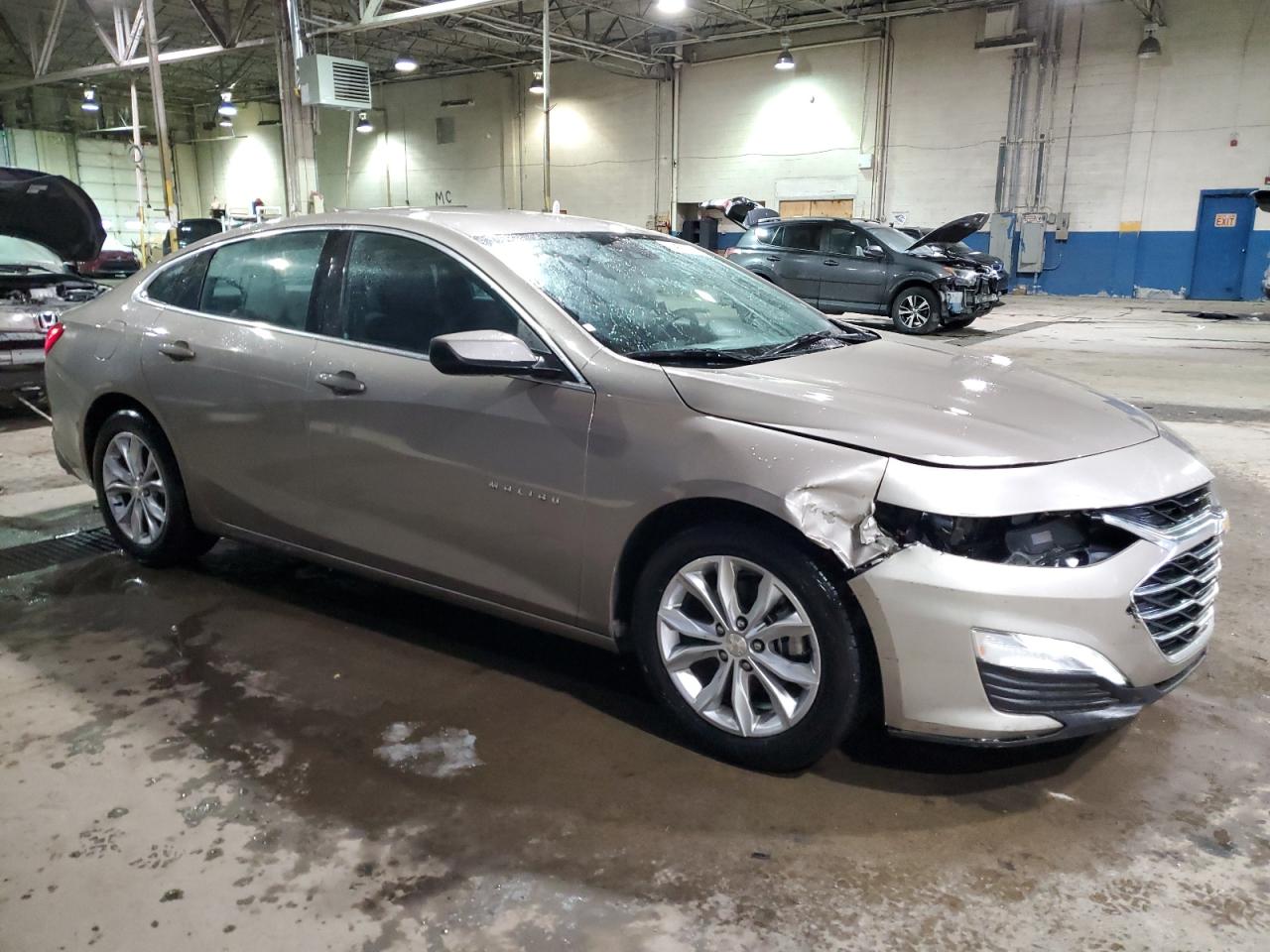 2023 Chevrolet Malibu - Image 4