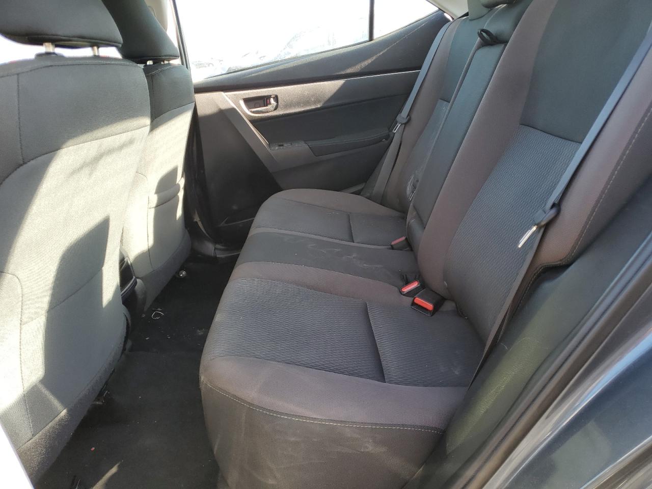 2018 Toyota Corolla - Image 10