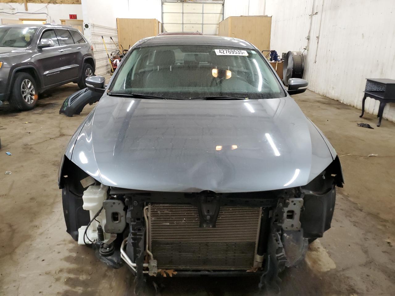 2017 Volkswagen Jetta - Image 5