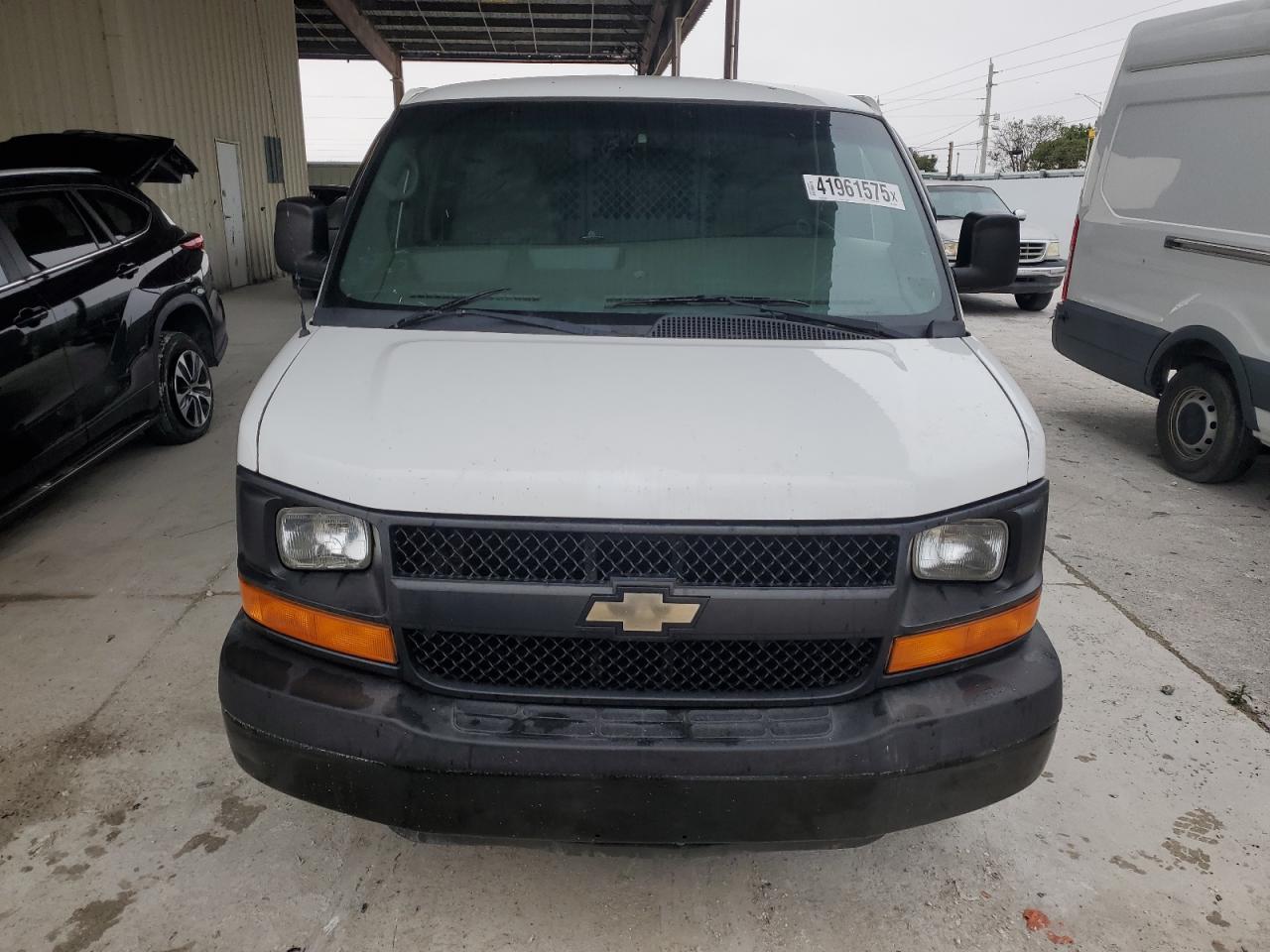 2013 Chevrolet Express - Image 5