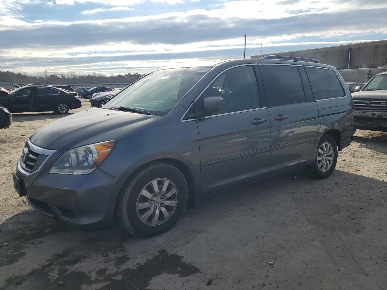 2010 Honda Odyssey - Image 1