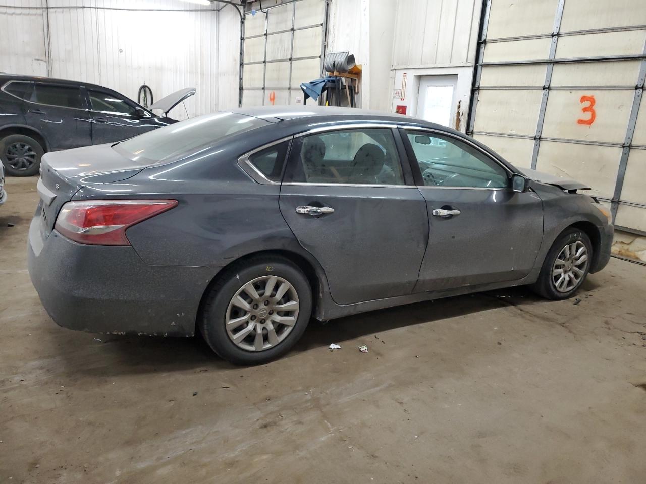 2013 Nissan Altima - Image 3