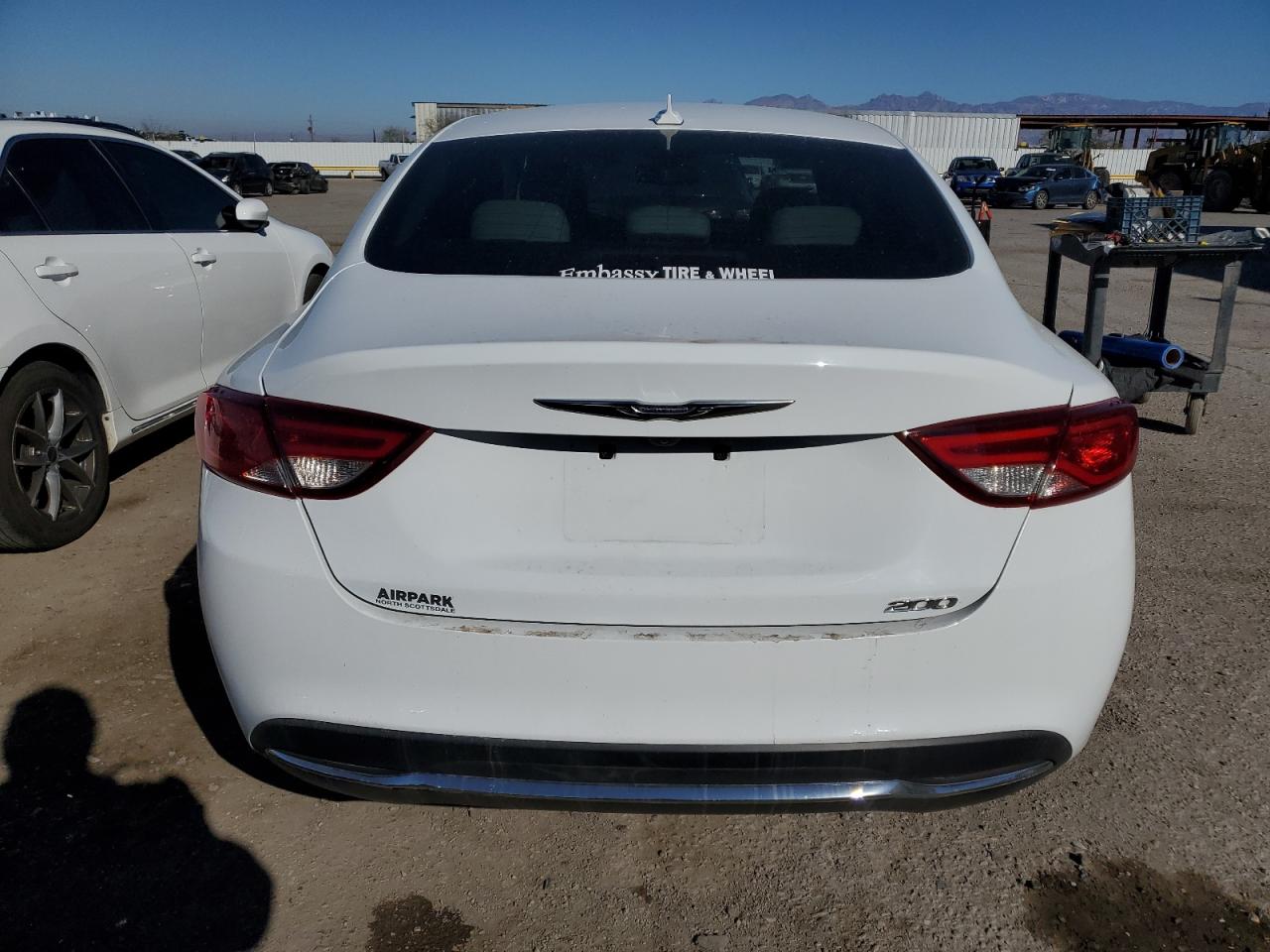 2016 Chrysler 200 - Image 6