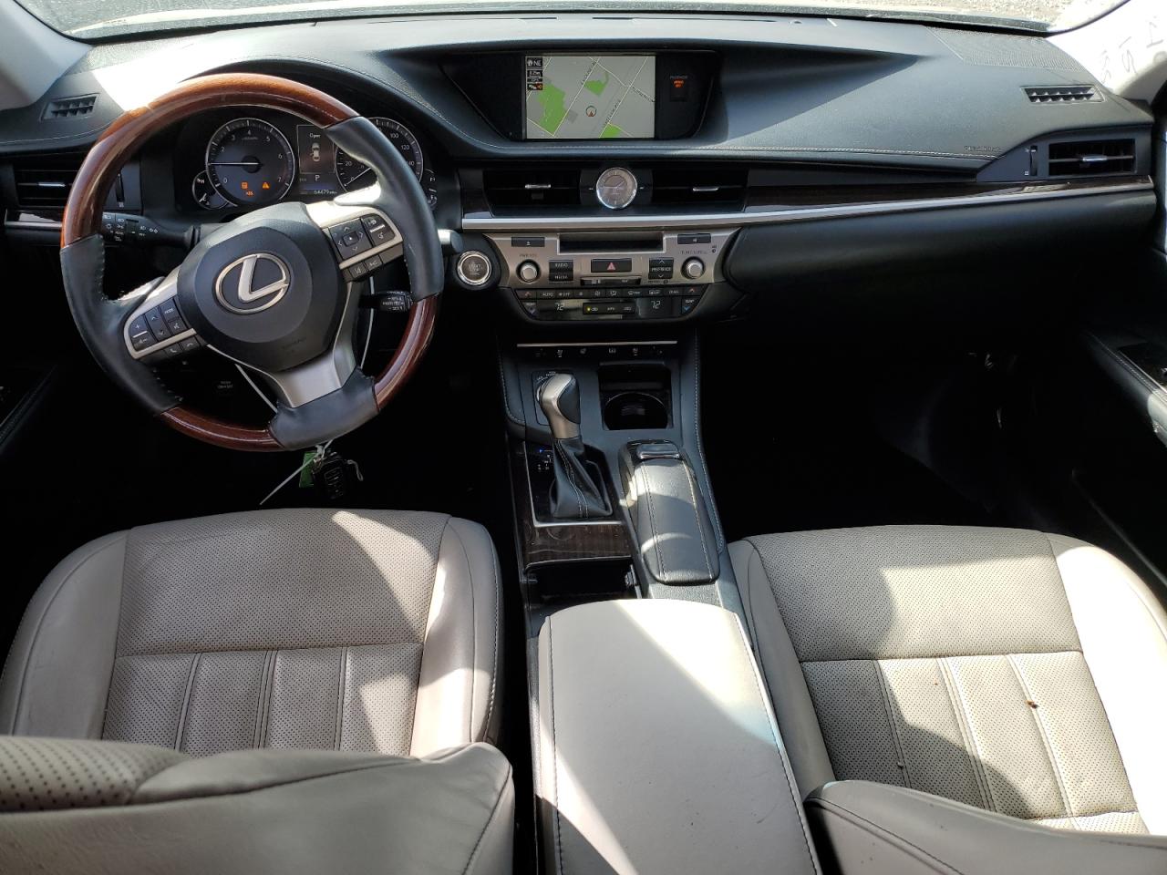2018 Lexus ES - Image 8