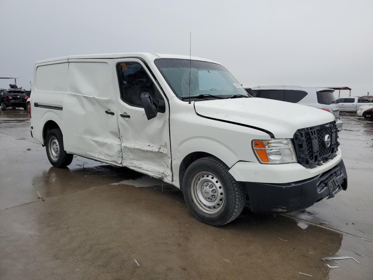 2018 Nissan NV - Image 4