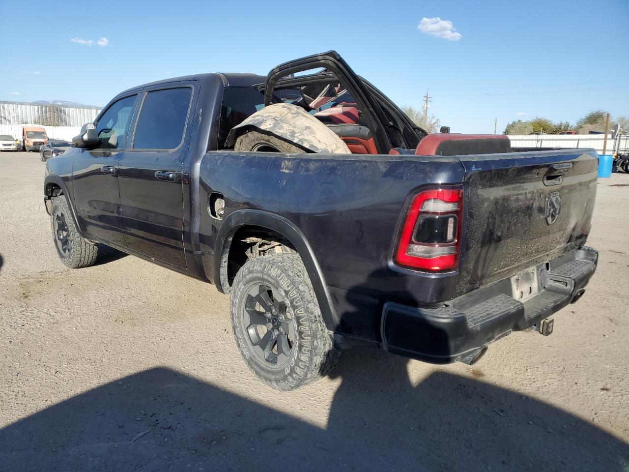 2019 RAM 1500 - Image 2