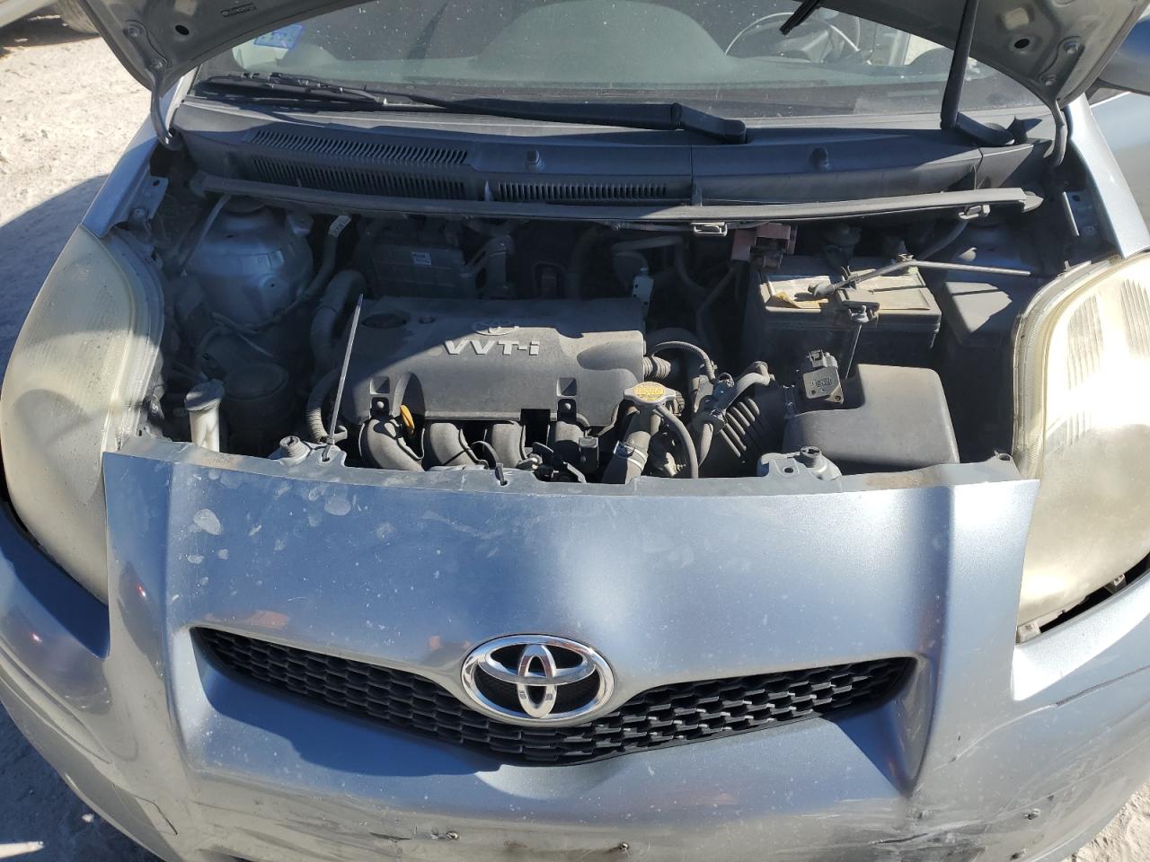 2010 Toyota Yaris - Image 11