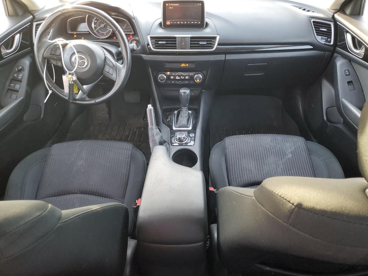 2016 Mazda 3 - Image 8