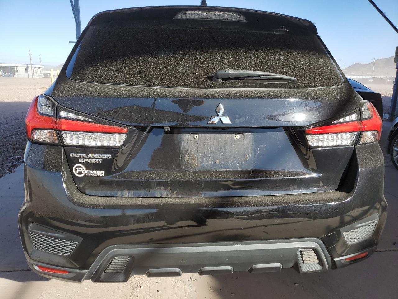 2020 Mitsubishi Outlander - Image 6