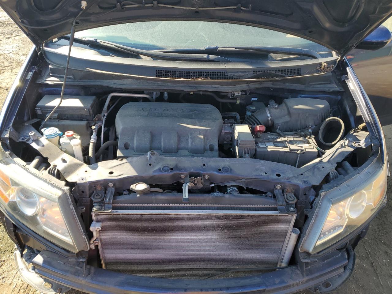 2015 Honda Odyssey - Image 12