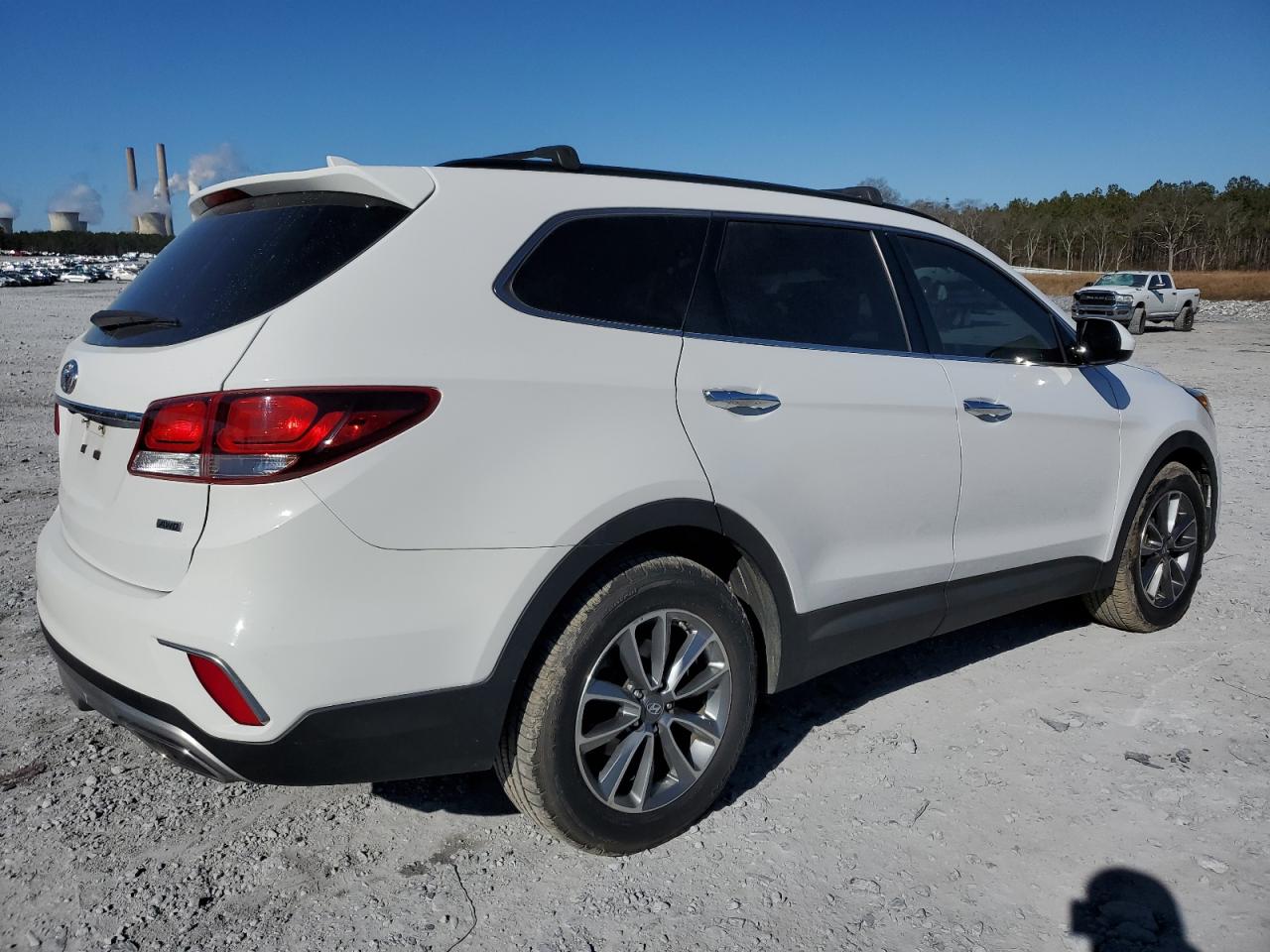 2017 Hyundai Santa Fe - Image 3