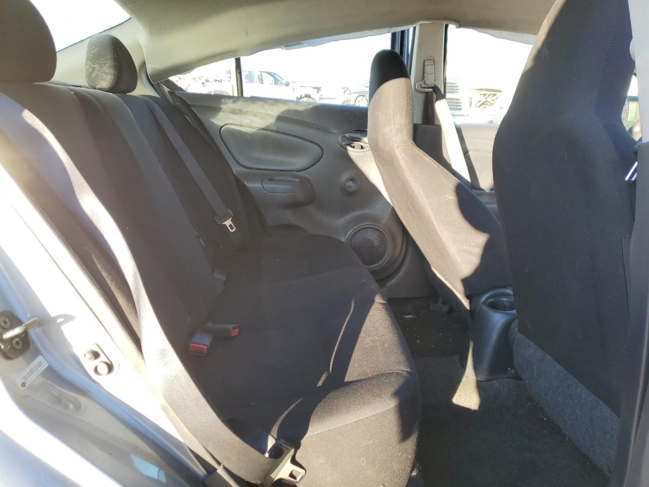 2012 Nissan Versa - Image 10