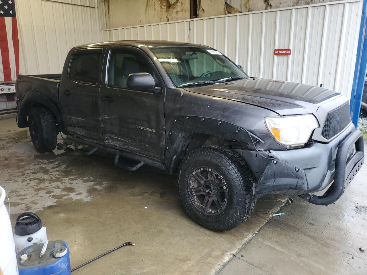 2014 Toyota Tacoma - Image 4