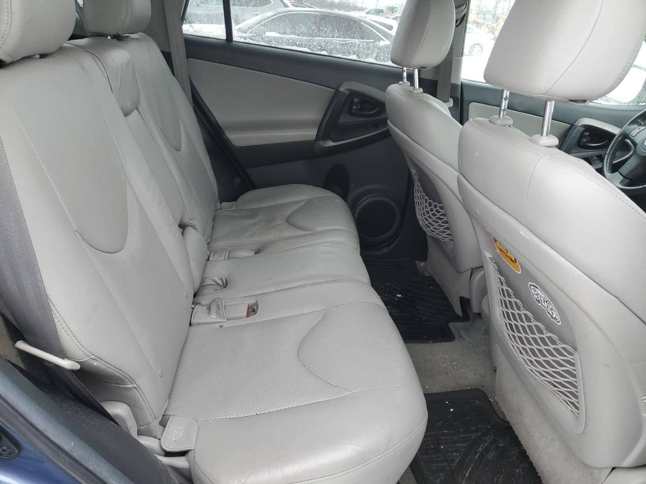 2011 Toyota RAV 4 - Image 11