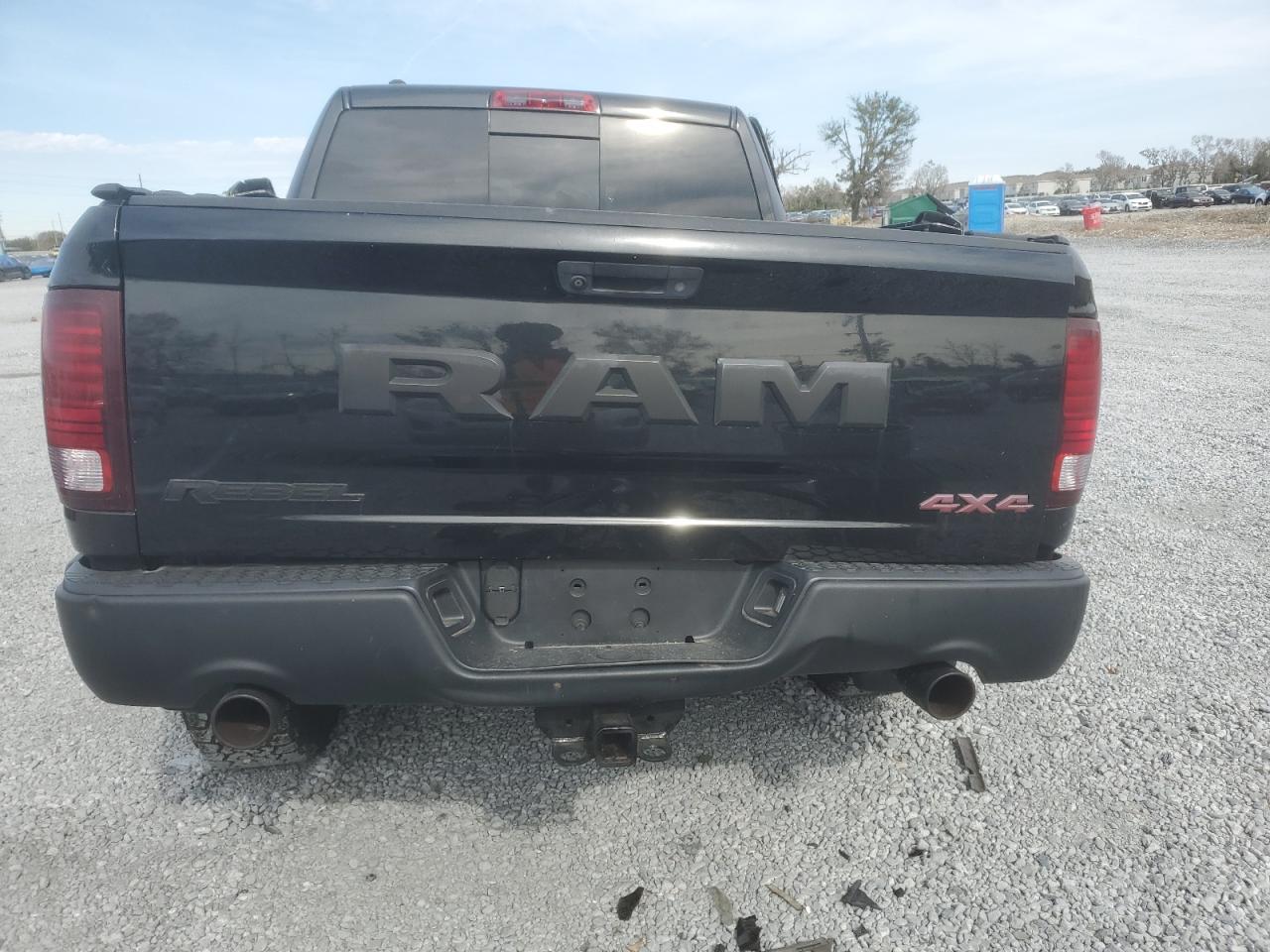2016 RAM 1500 - Image 6