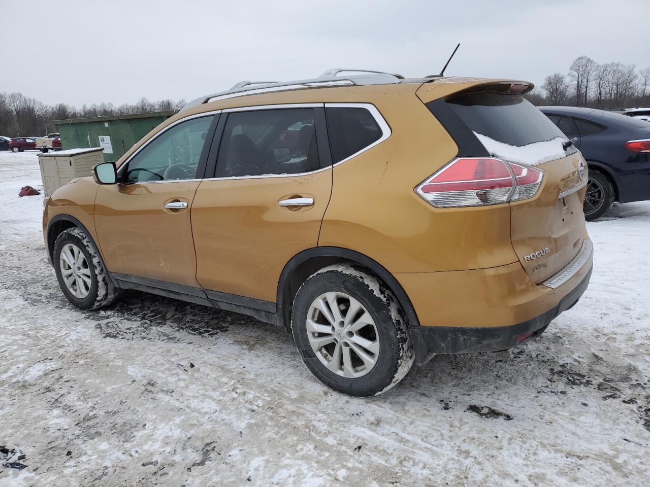 2015 Nissan Rogue - Image 2