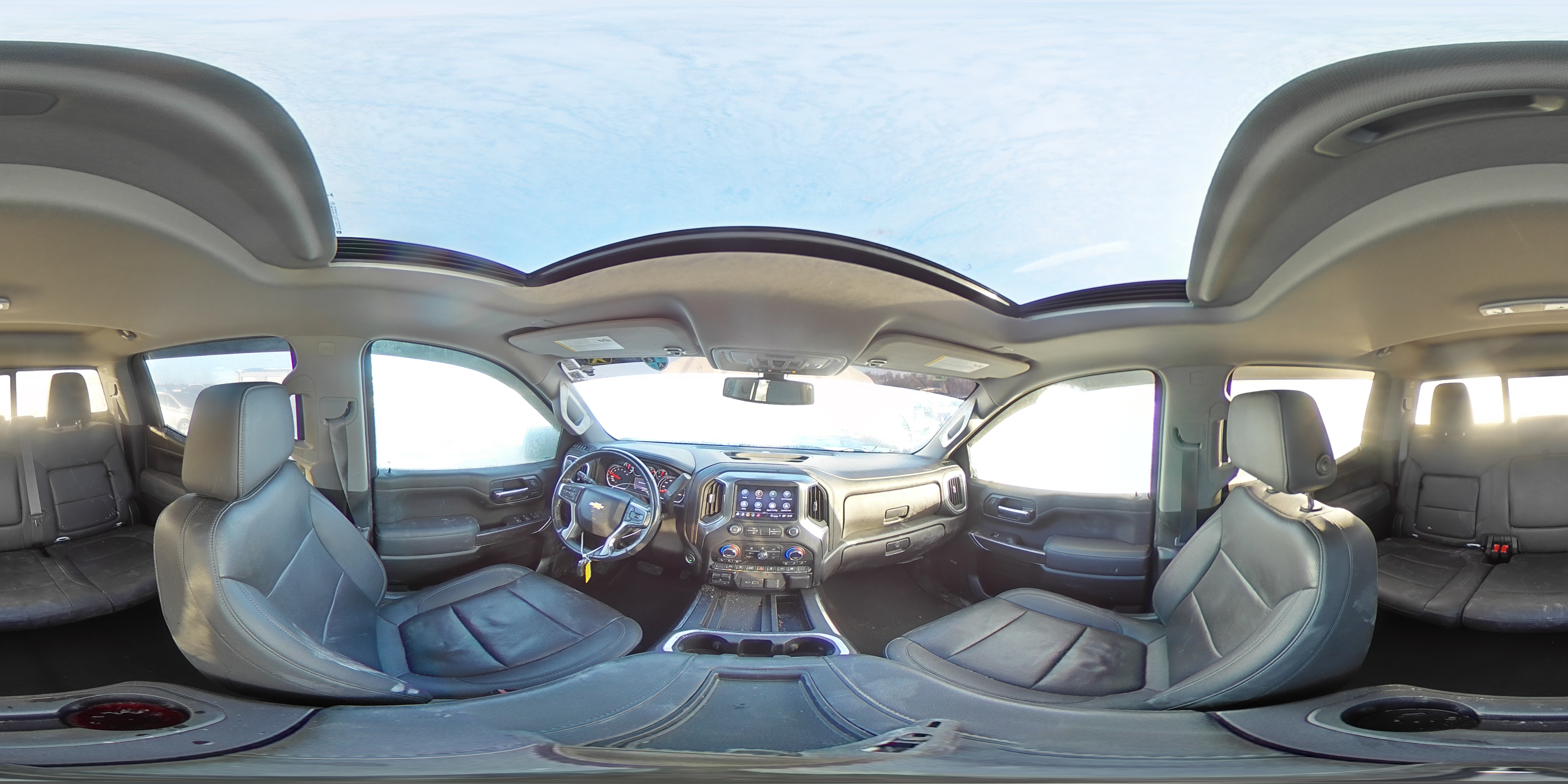 2022 Chevrolet Silverado - Image 12