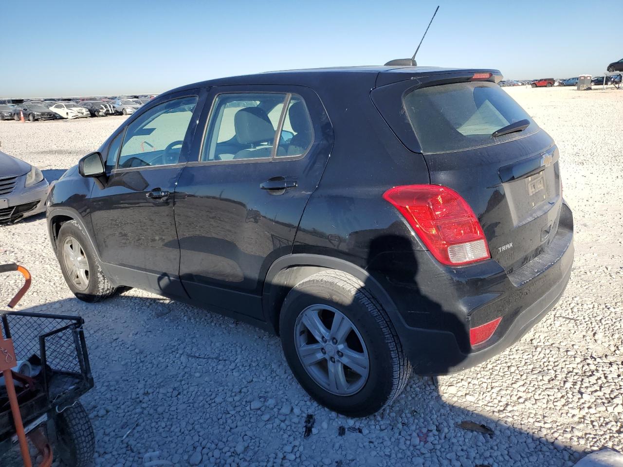 2019 Chevrolet Trax - Image 2