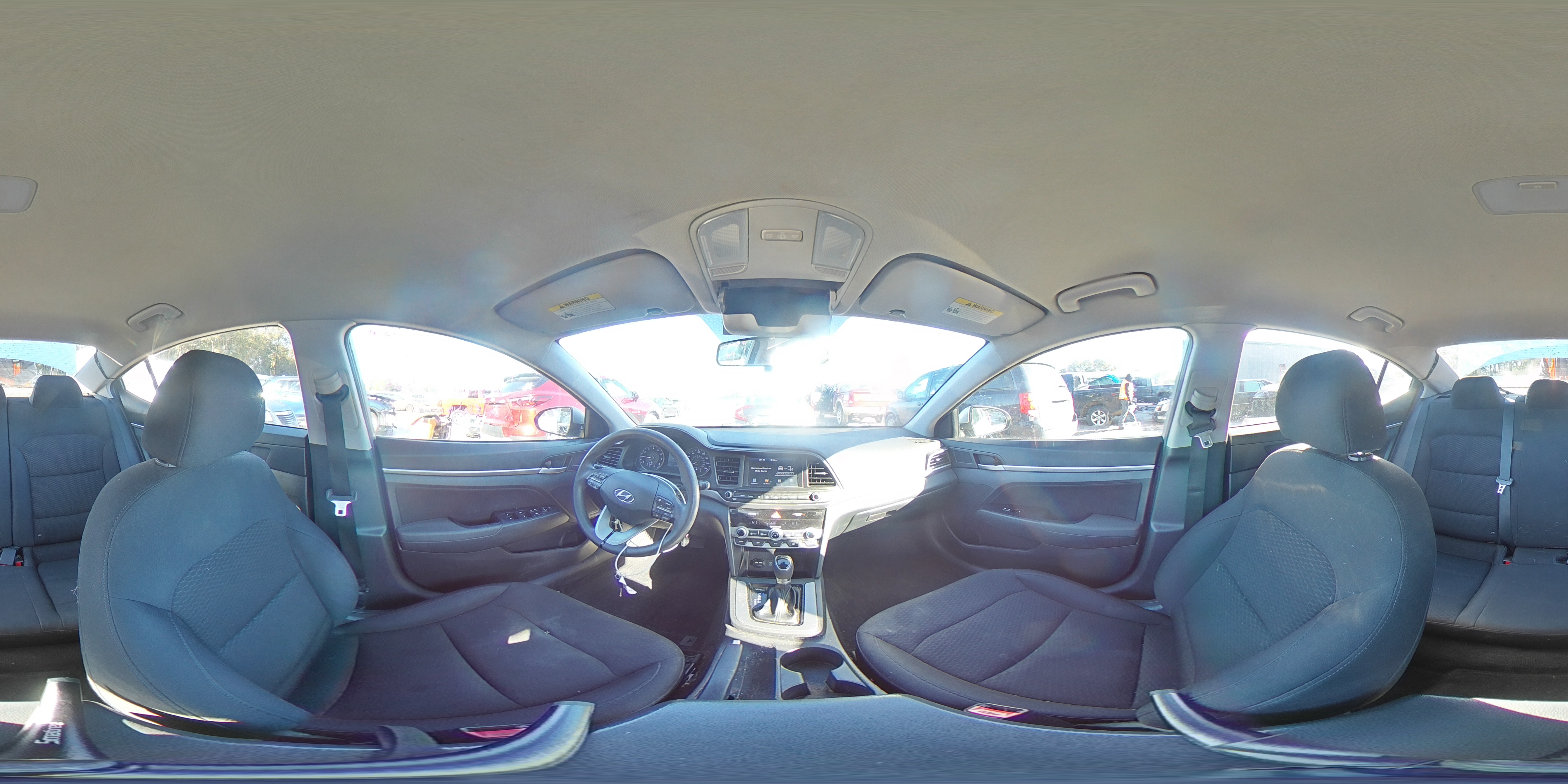 2020 Hyundai Elantra - Image 15
