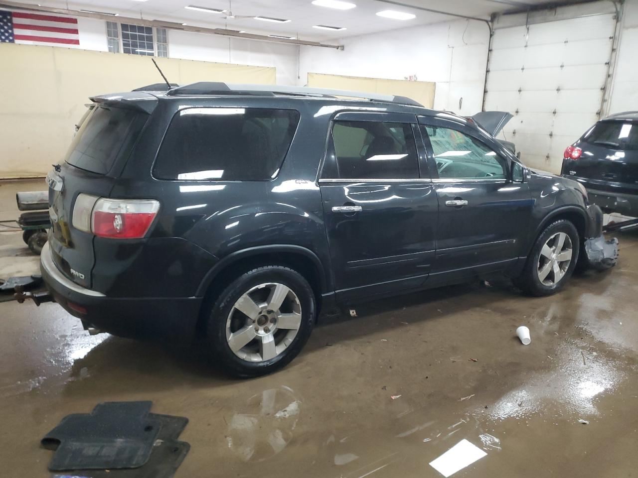 2010 GMC Acadia - Image 3