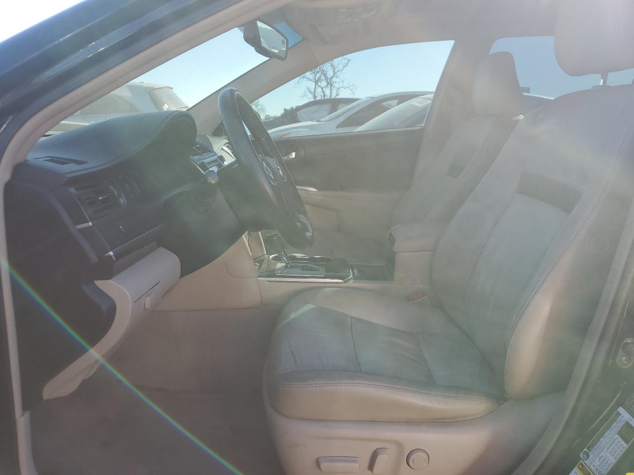 2014 Toyota Camry - Image 7