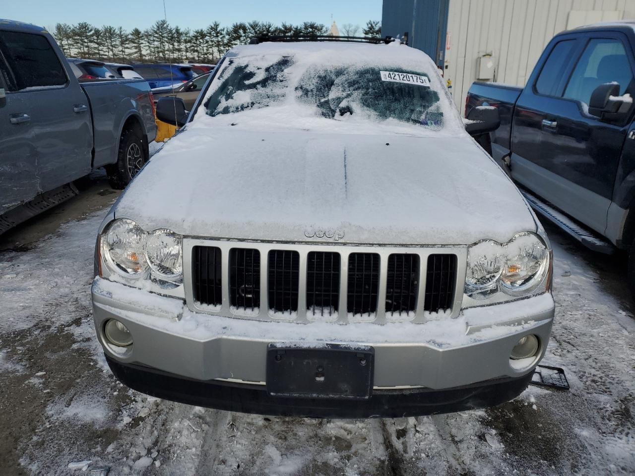 2005 Jeep Grand Cherokee - Image 5