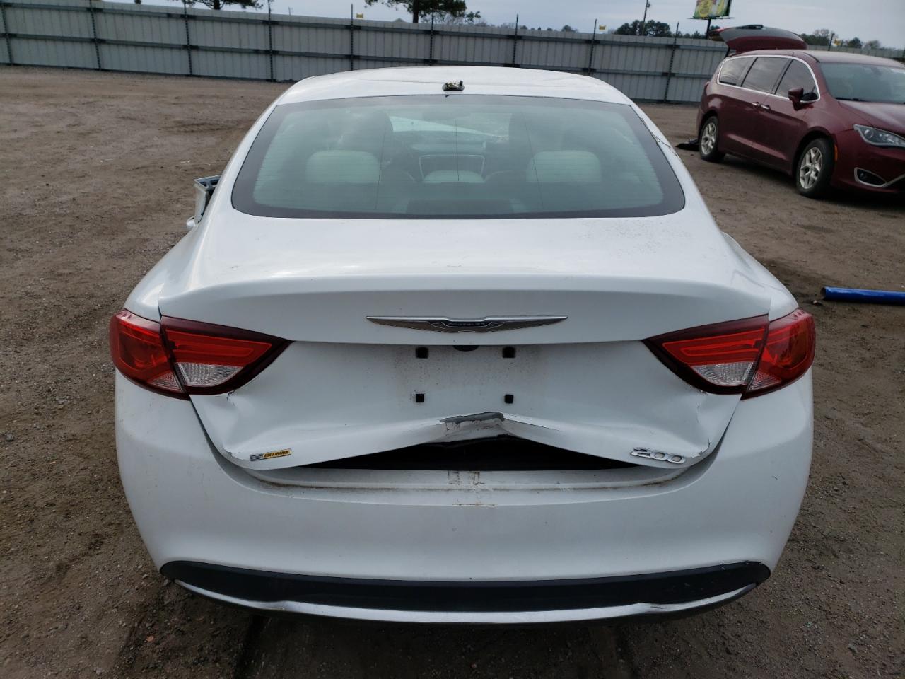 2016 Chrysler 200 - Image 6