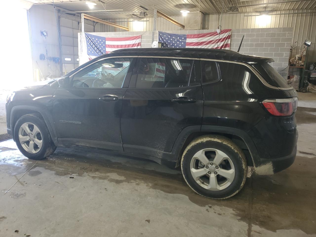 2018 Jeep Compass - Image 2