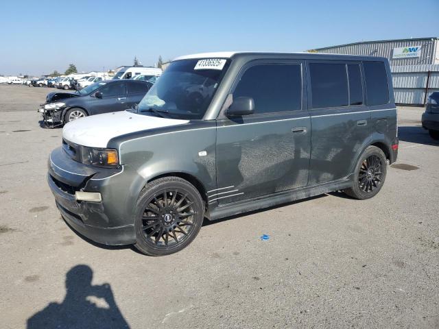 2005 Toyota Scion Xb