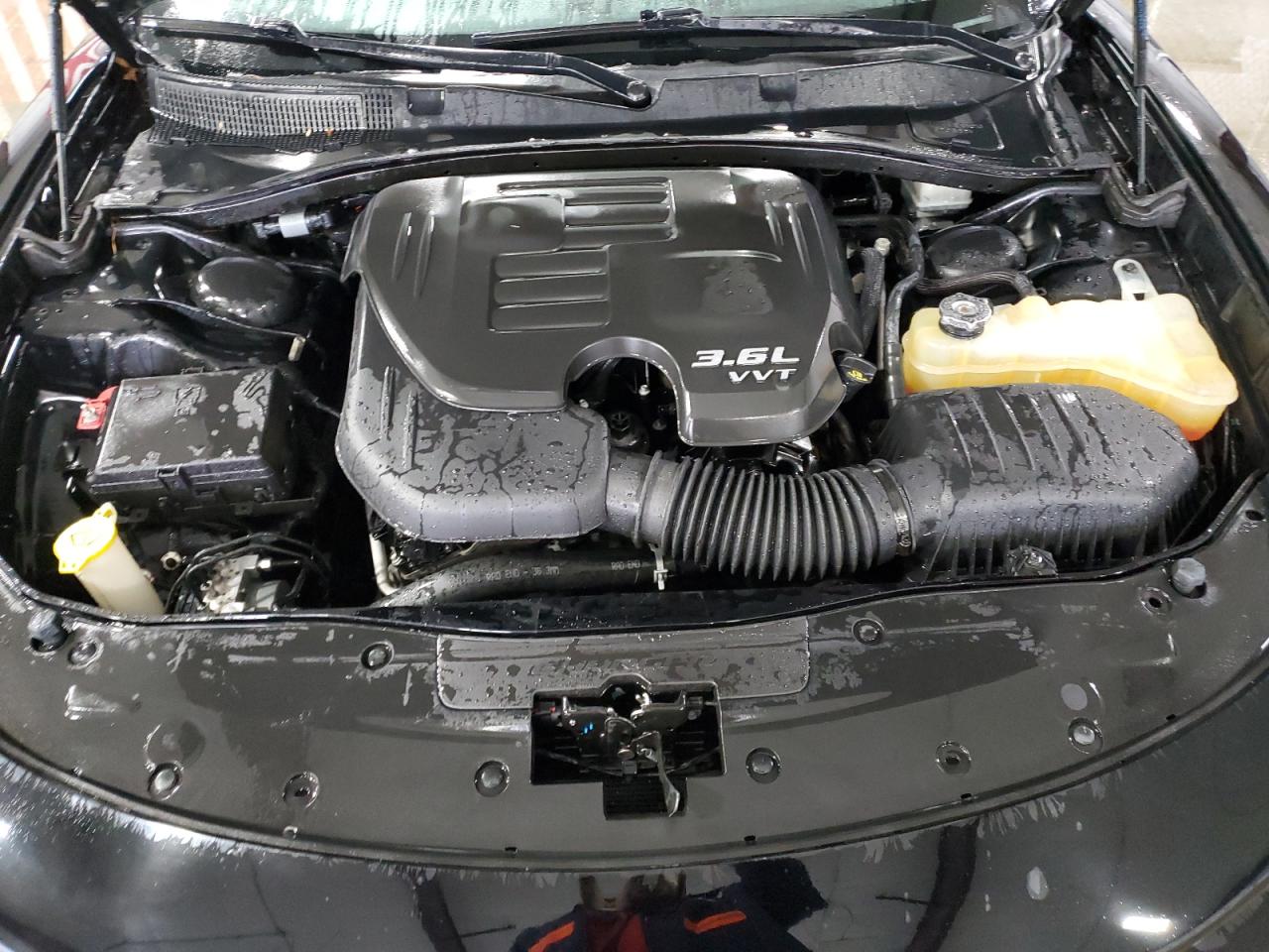 2017 Dodge Charger - Image 11