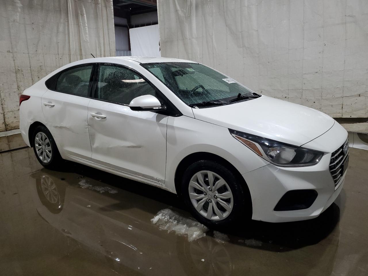 2022 Hyundai Accent - Image 4