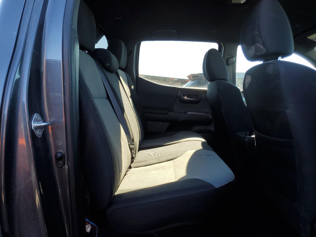 2021 Toyota Tacoma - Image 10