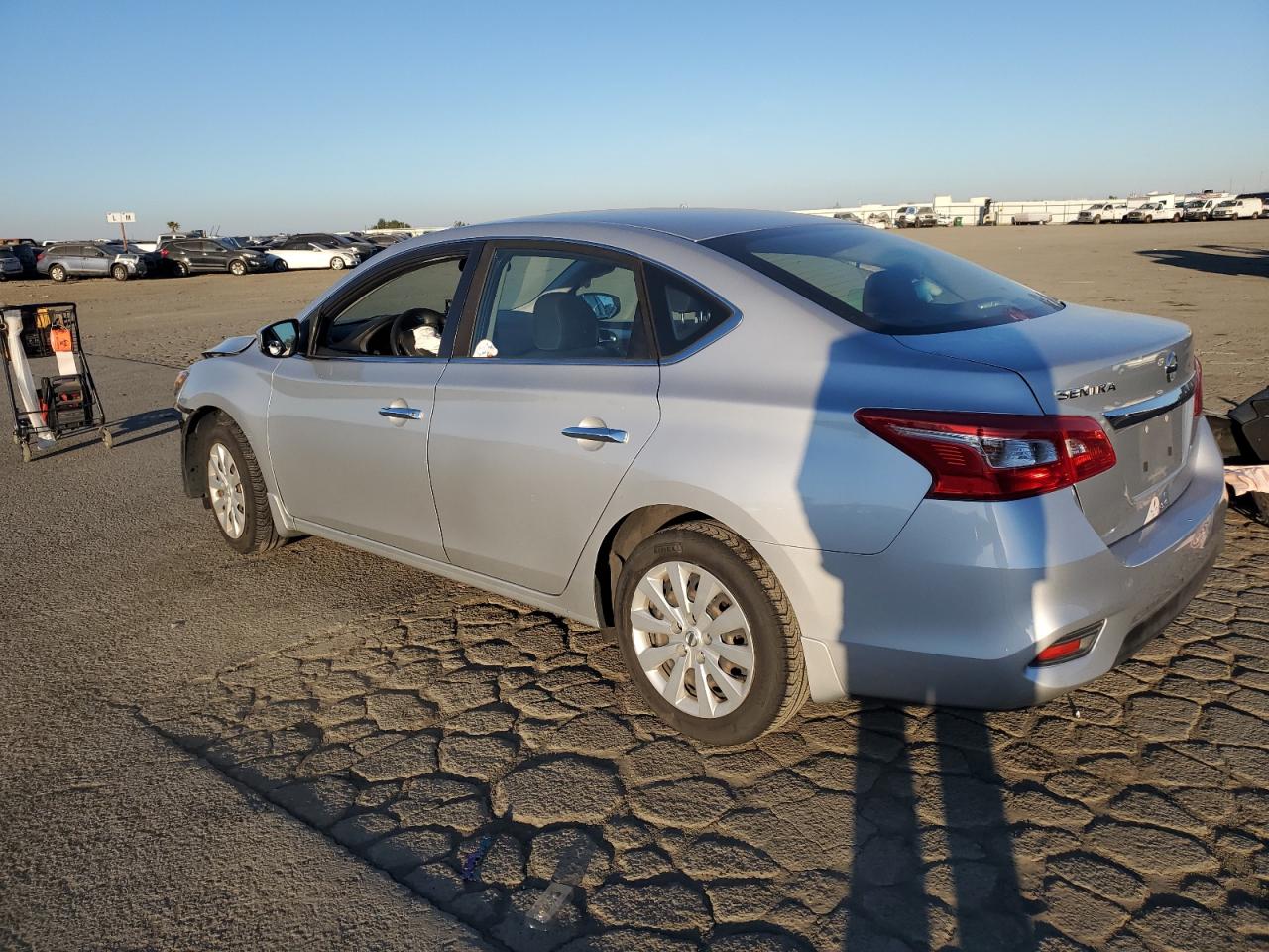 2016 Nissan Sentra - Image 2