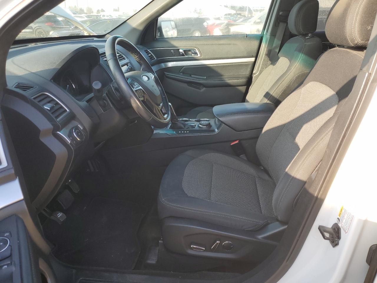 2016 Ford Explorer - Image 7