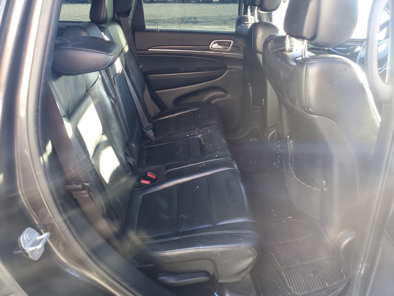 2020 Jeep Grand Cherokee - Image 11