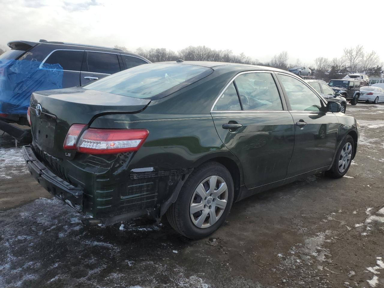 2010 Toyota Camry - Image 3