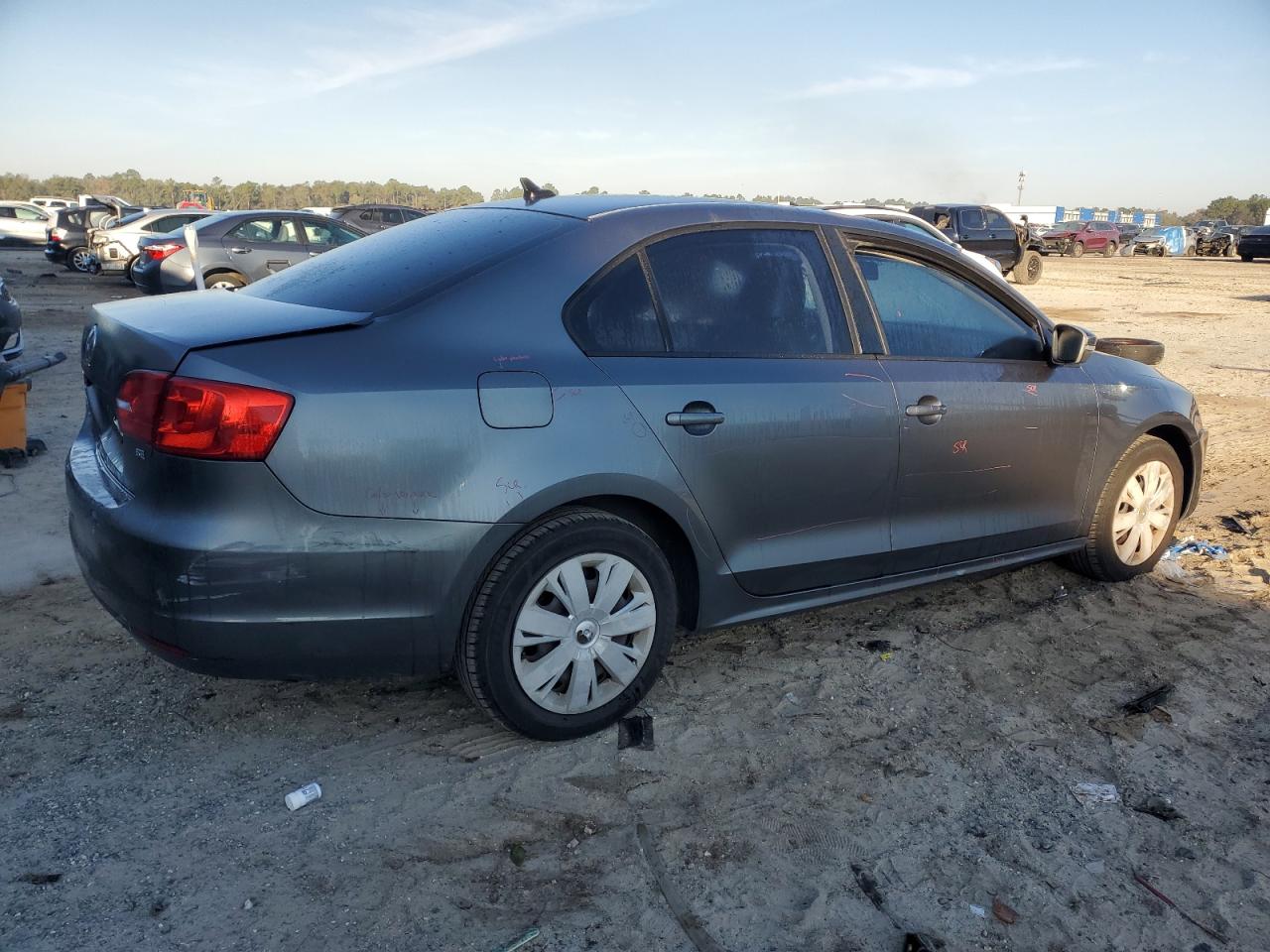 2014 Volkswagen Jetta - Image 3
