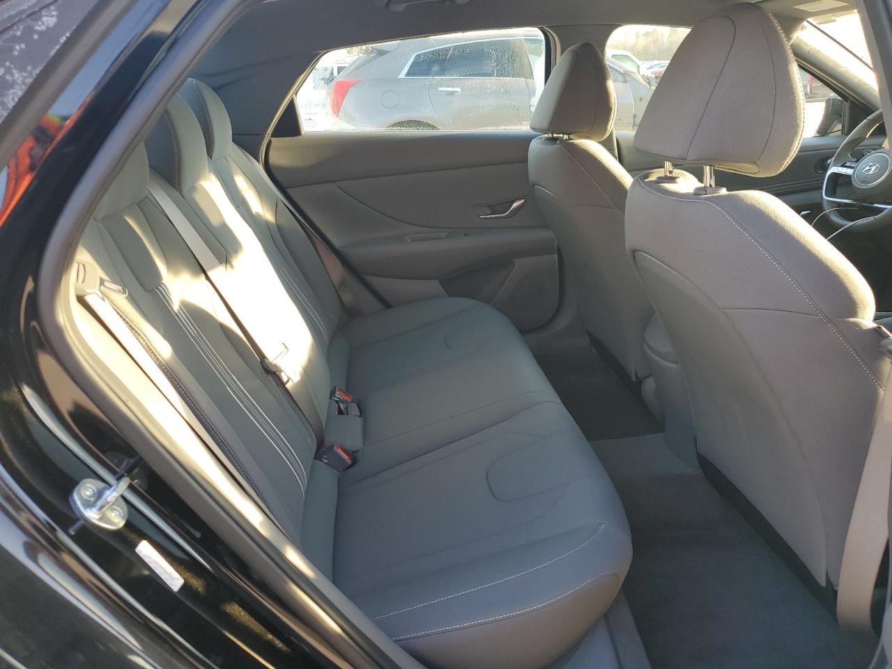 2023 Hyundai Elantra - Image 10