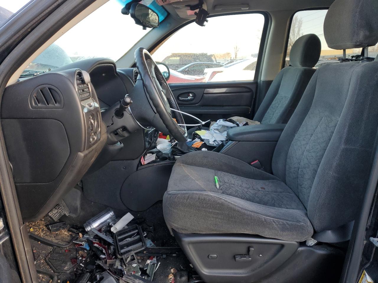 2006 GMC Envoy - Image 7