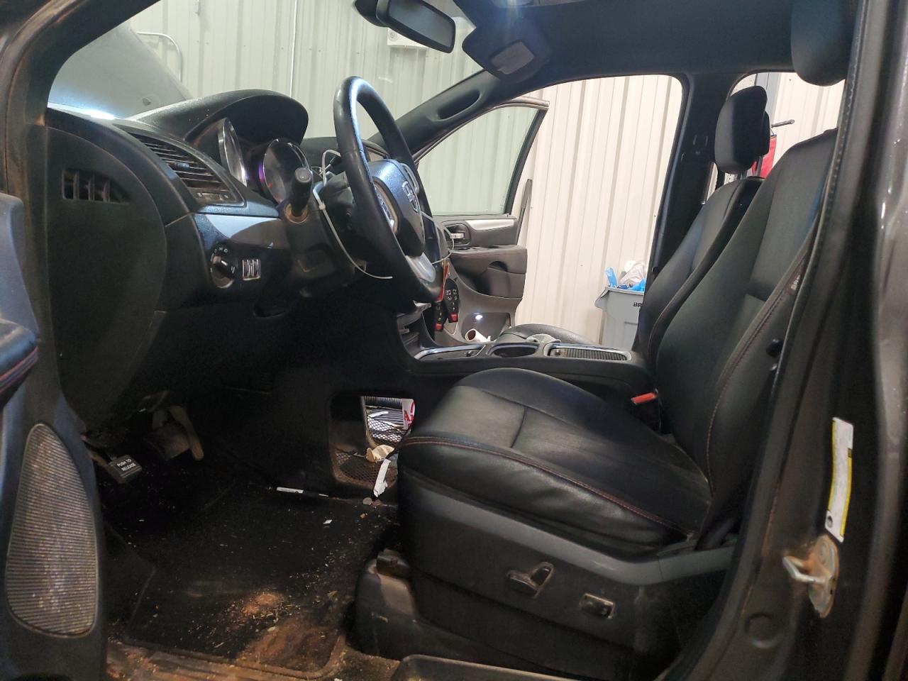 2019 Dodge Caravan - Image 7
