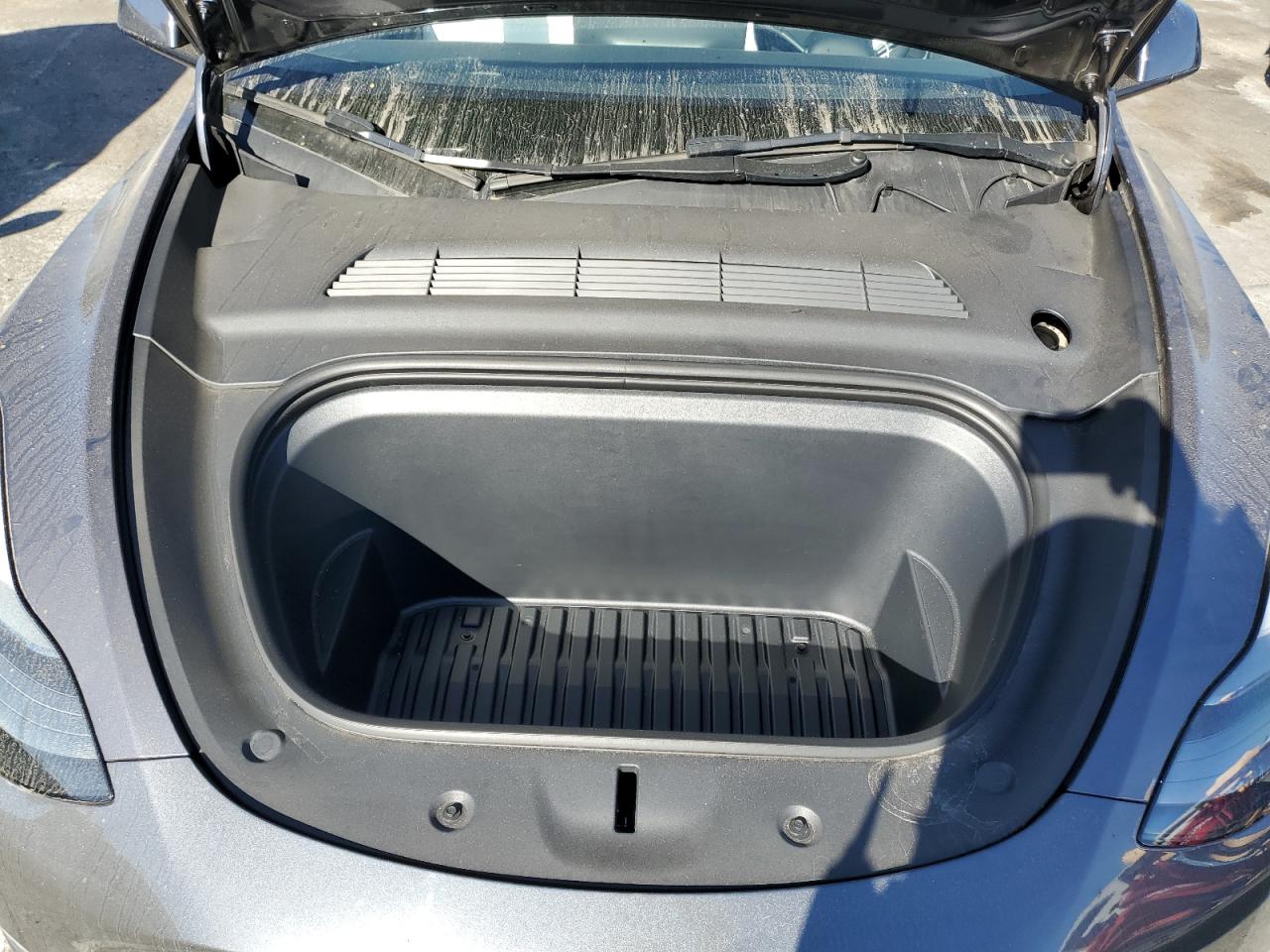 2023 Tesla Model Y VIN: 7SAYGDEE7PF867758 Lot: 41683695