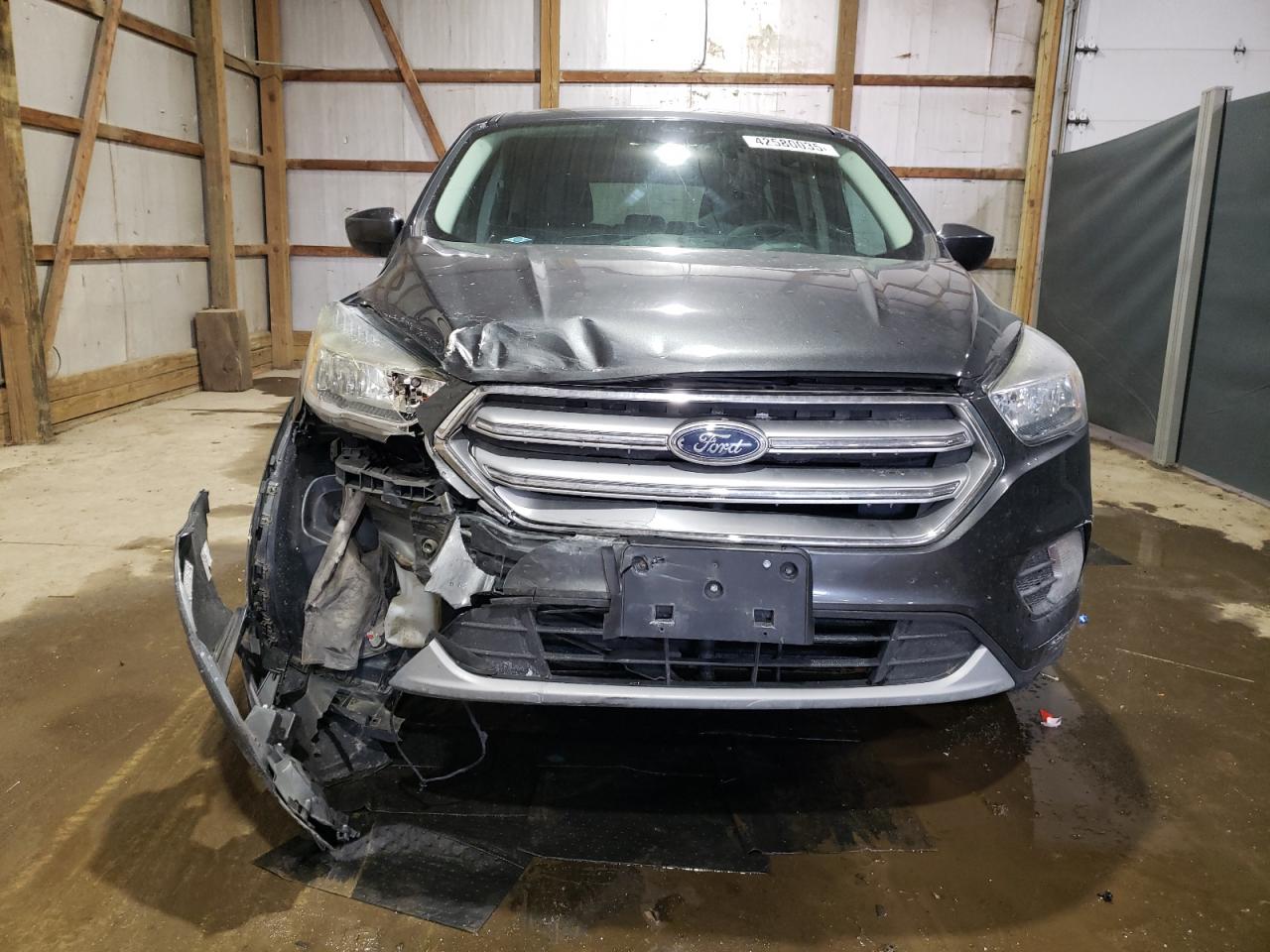 2017 Ford Escape - Image 5
