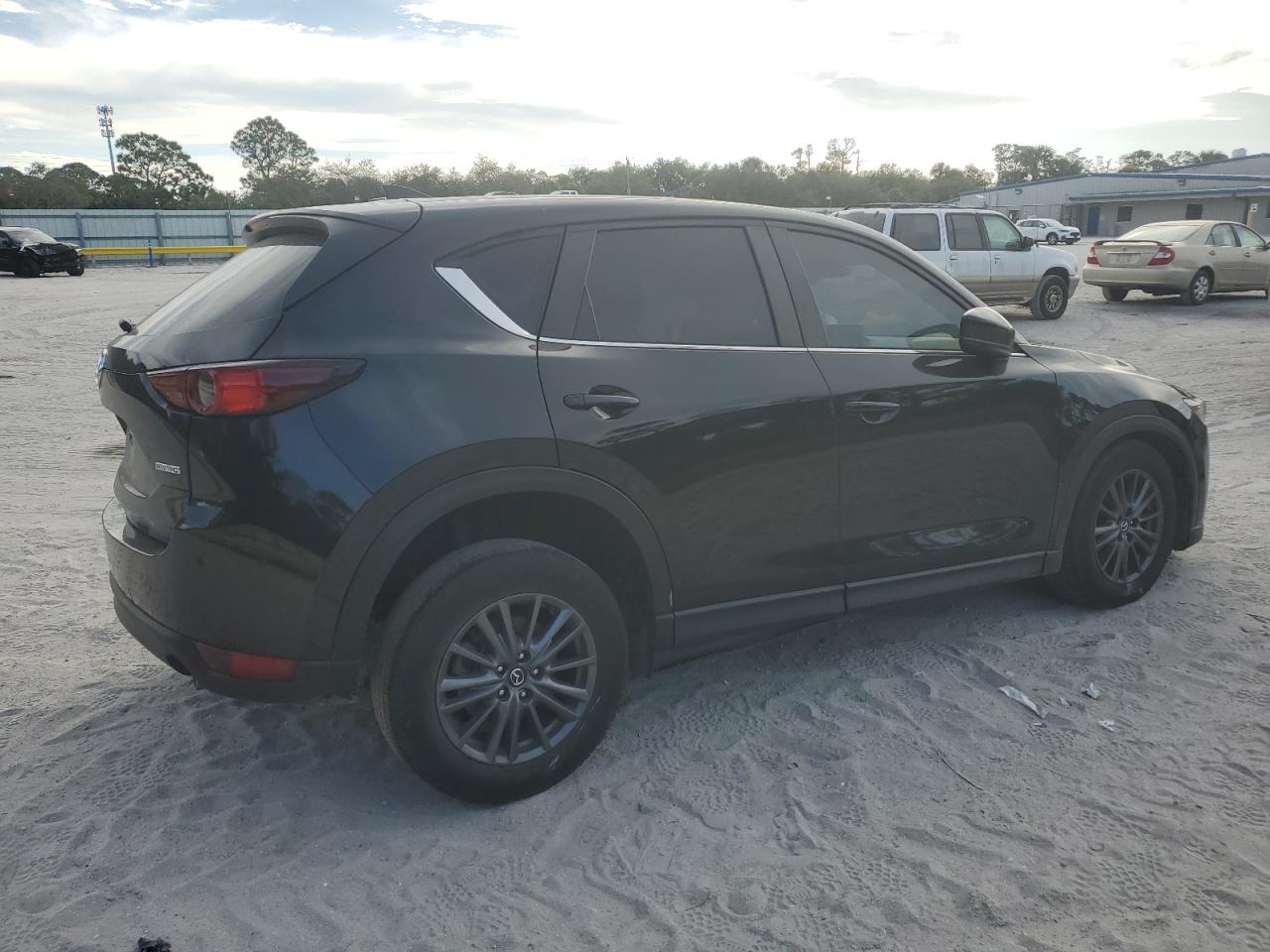 2021 Mazda CX-5 - Image 3