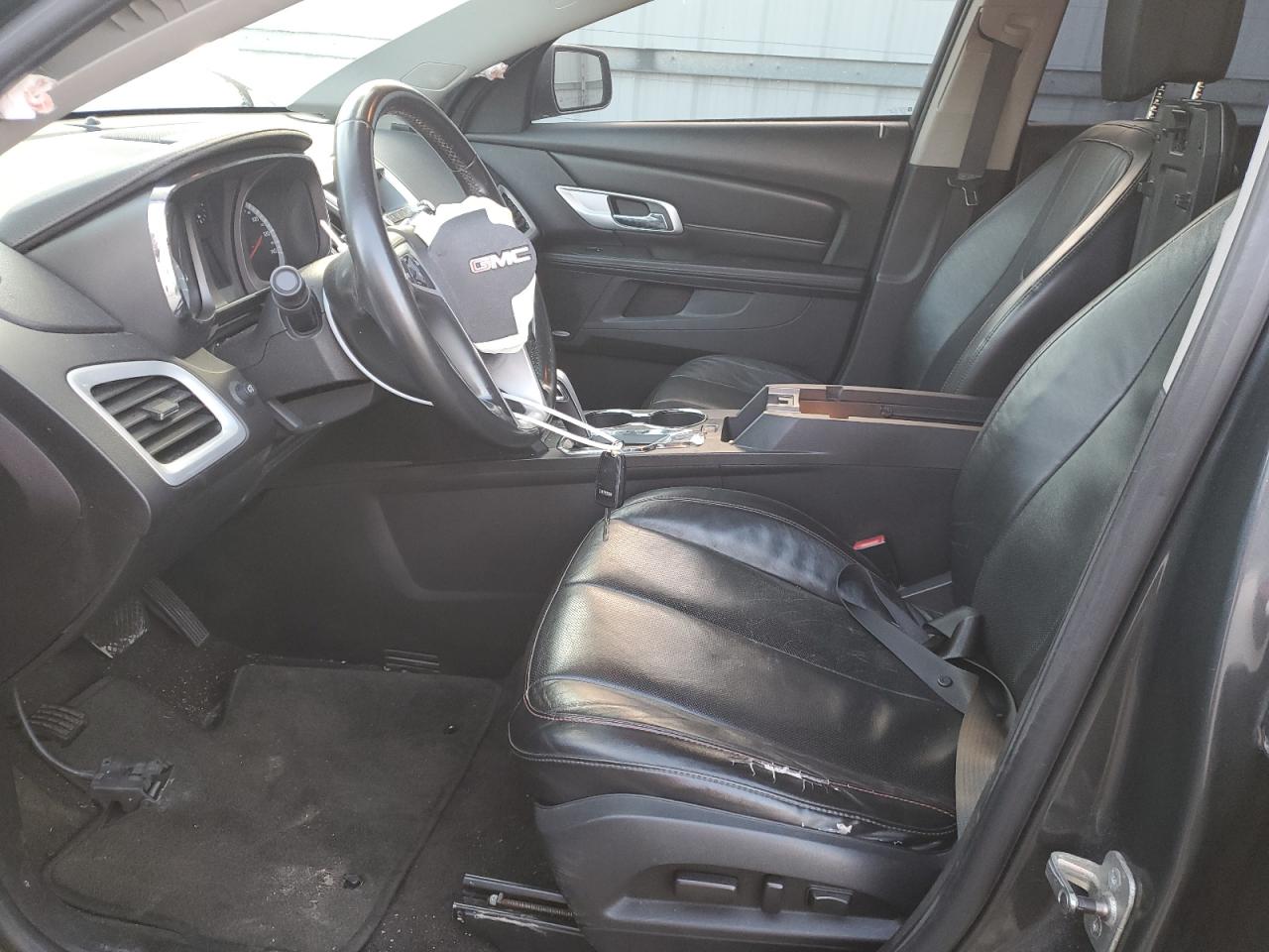 2010 GMC Terrain - Image 7