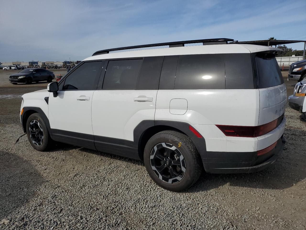 2024 Hyundai Santa Fe - Image 2