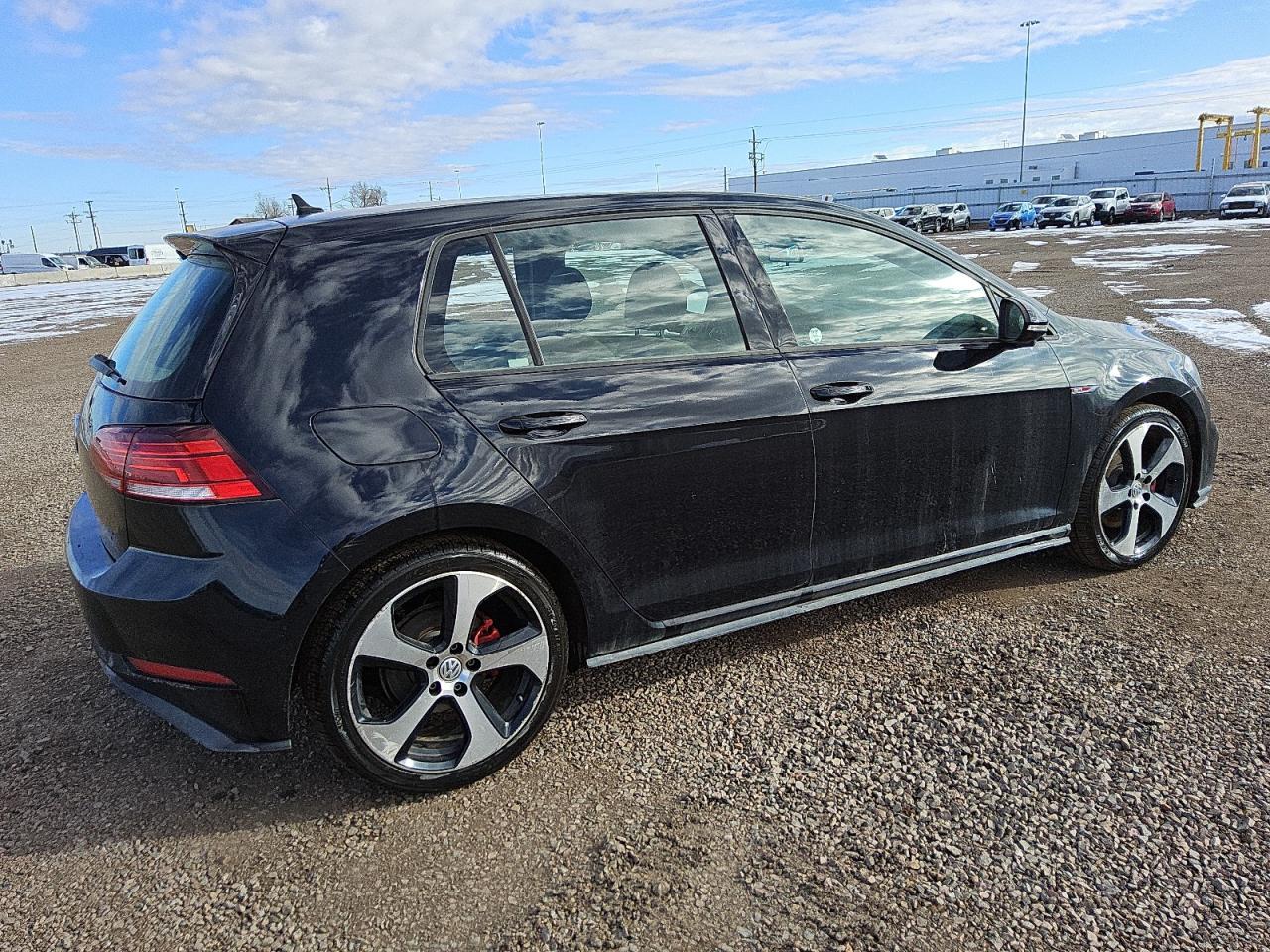 2018 Volkswagen GTI - Image 3