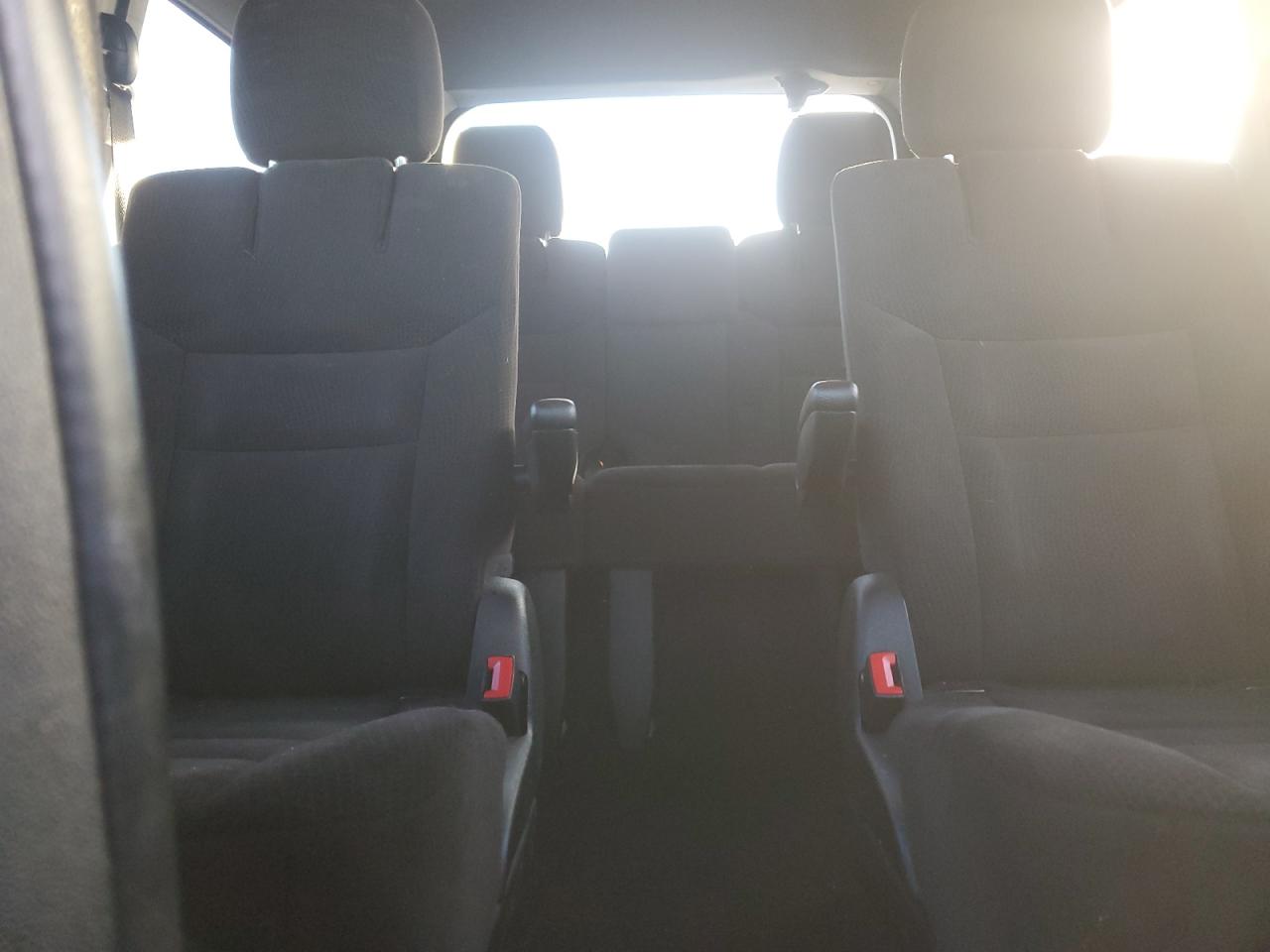 2016 Dodge Caravan - Image 10