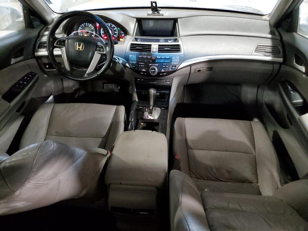 2010 Honda Accord - Image 8