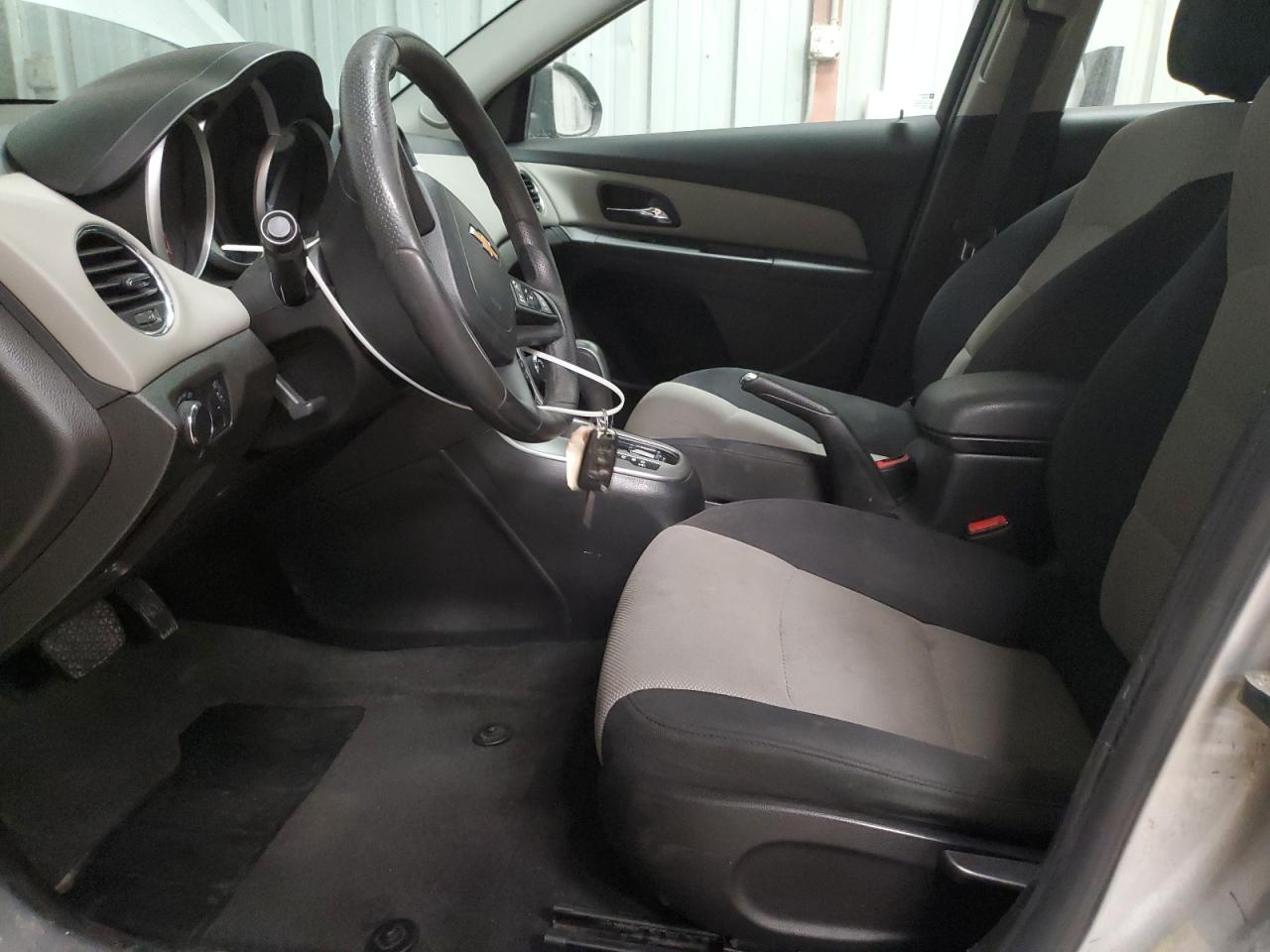 2014 Chevrolet Cruze - Image 7