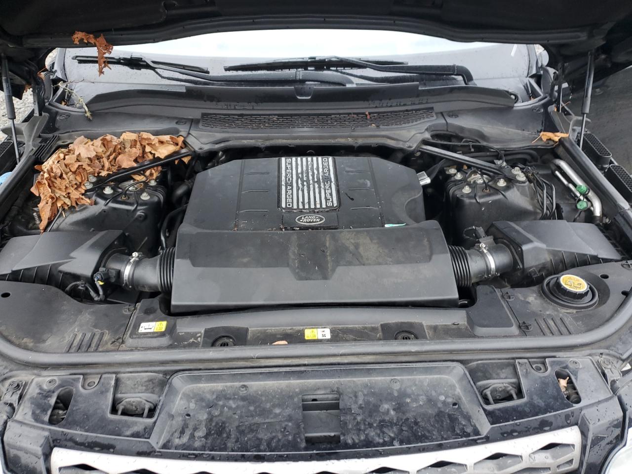 2016 Land Rover Range Rover - Image 12